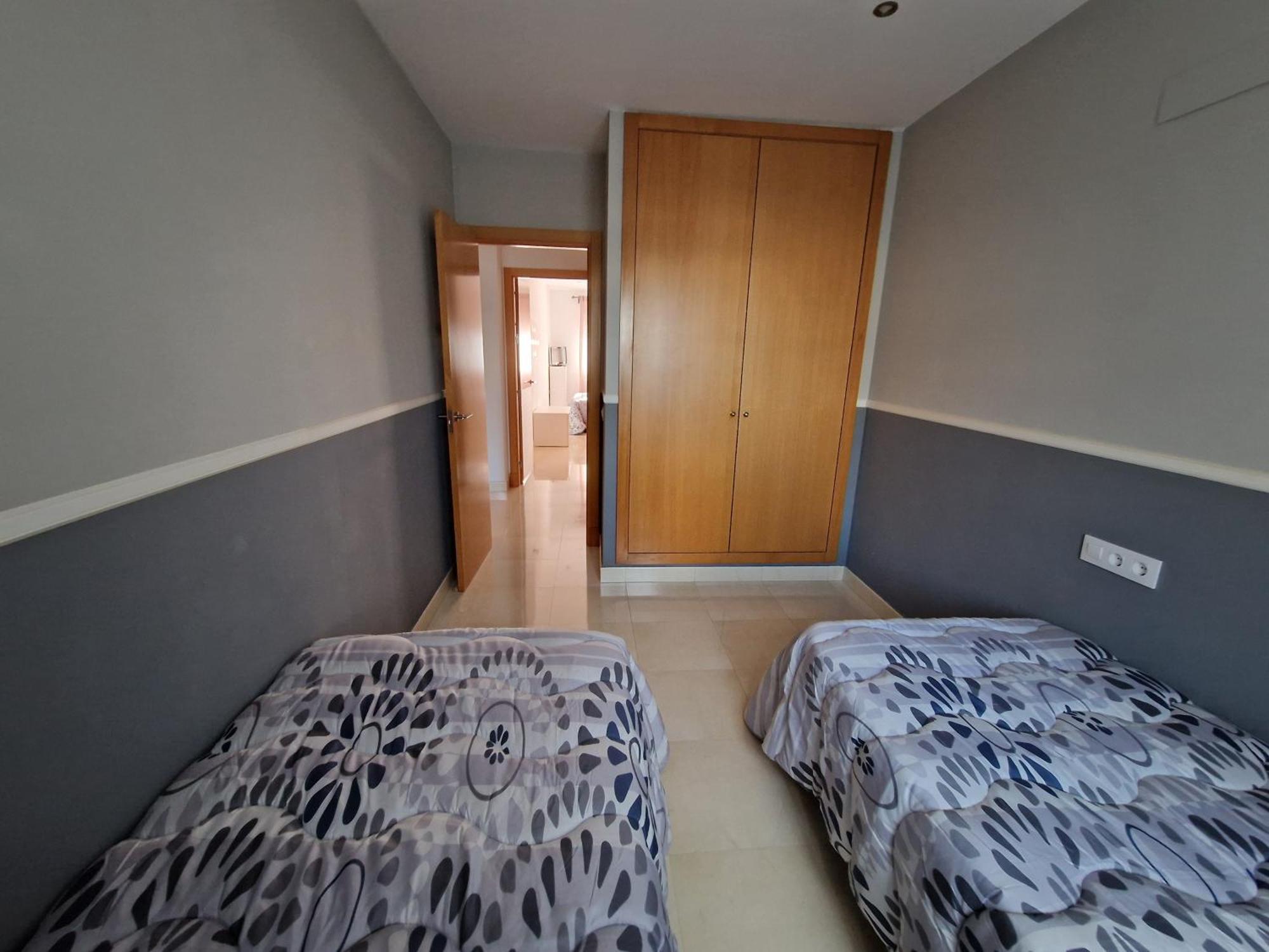Area Apartment *